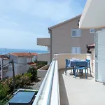 Apartment In With Wifi *