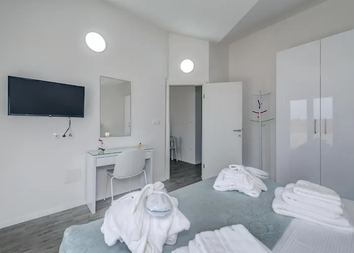 1 Bedroom Stunning In