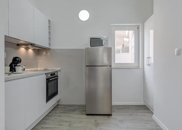 Apartment 1 Bedroom Stunning In